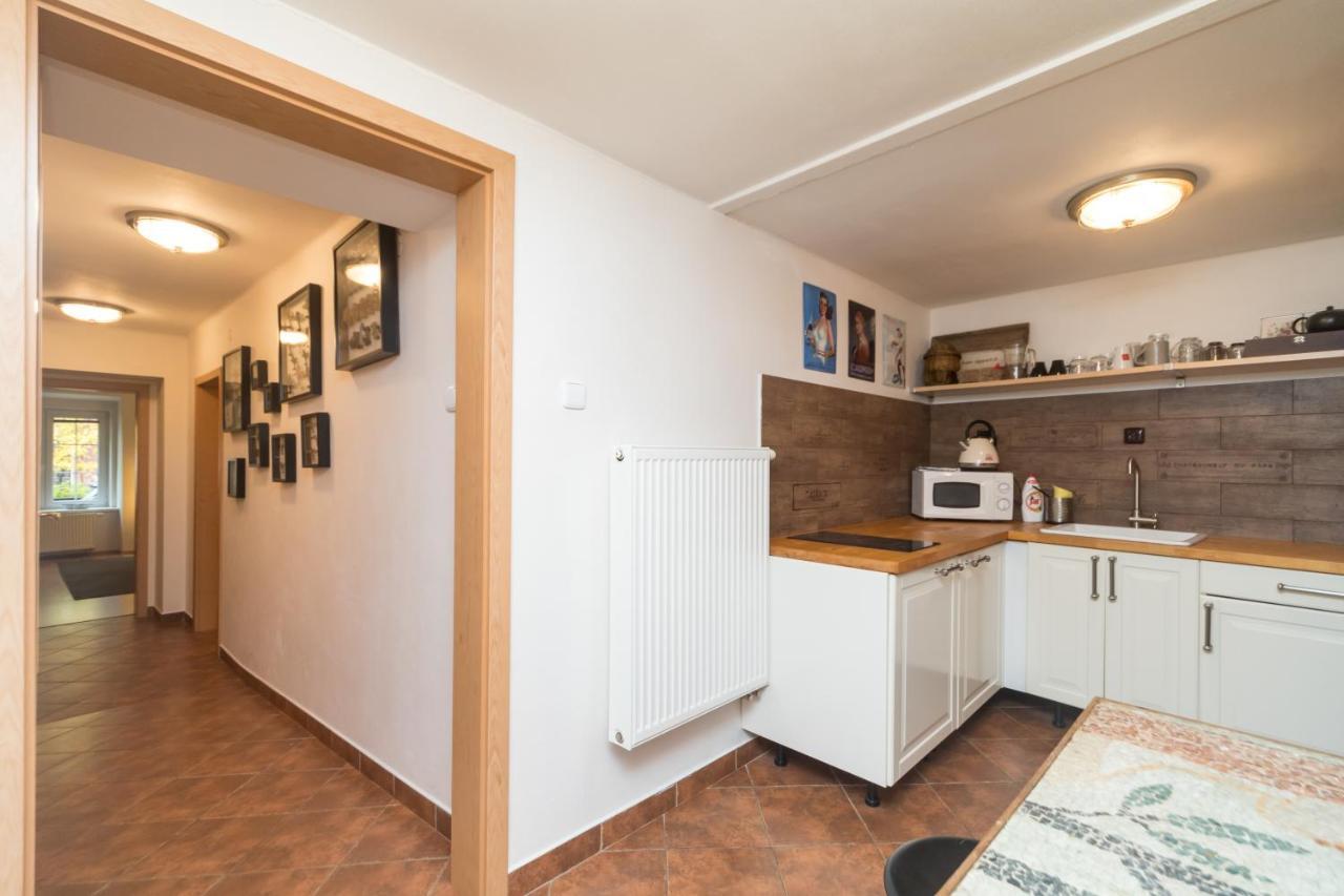 Budyne Apartment Budyne nad Ohri المظهر الخارجي الصورة